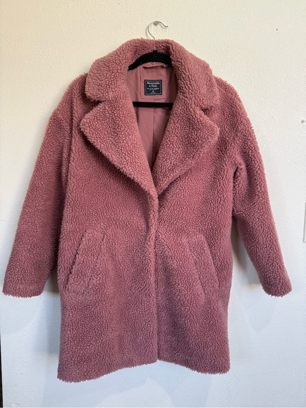 ABERCROMBIE & FITCH PINK TEDDY SHERPA COAT XS FAUX FUR QUIET LUXURY WINTER - Picture 2 of 12